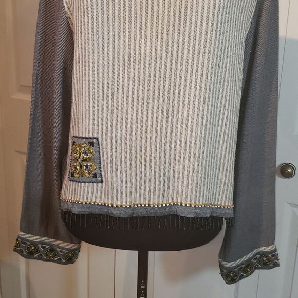 FAITH by Celia Forrester Casual Pinstriped Bead Top - Picture 3 of 9